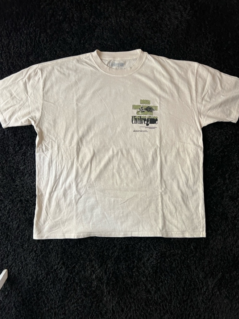 White Short-Sleeve Graphic Tee with Green Accent
